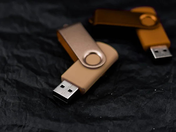 pendrive-img